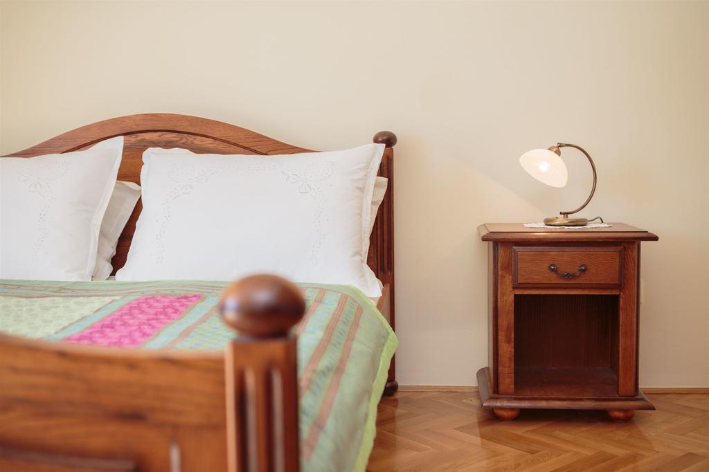 Apartments And Room Alen Duce Ngoại thất bức ảnh
