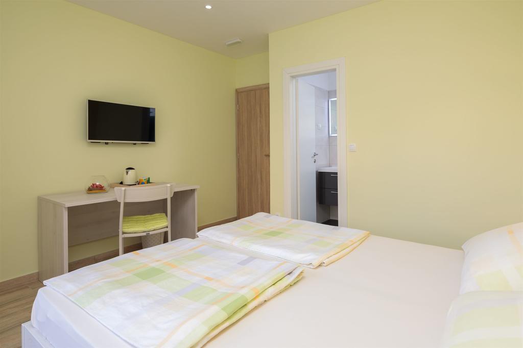 Apartments And Room Alen Duce Ngoại thất bức ảnh