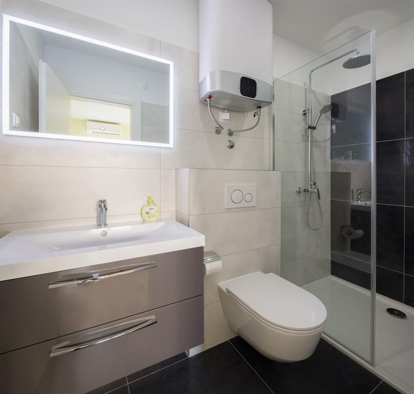 Apartments And Room Alen Duce Ngoại thất bức ảnh