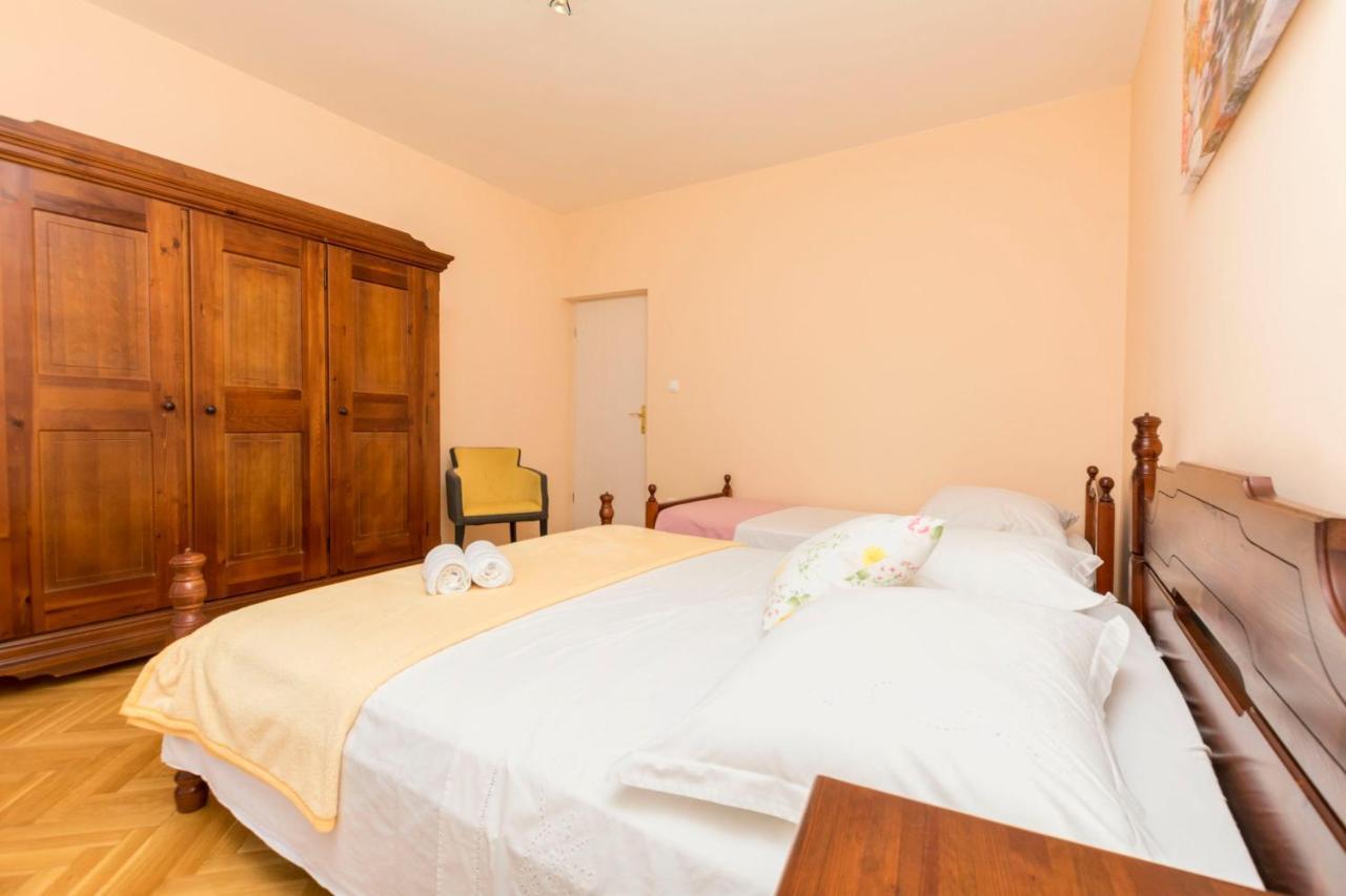 Apartments And Room Alen Duce Ngoại thất bức ảnh